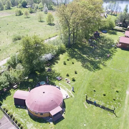 Okragly Dom Z Bala Arena Дом отдыха Krag (Koszalin)